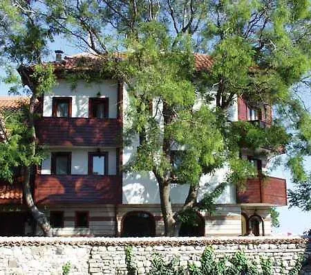 Family St Stefan 3* نيسيبار